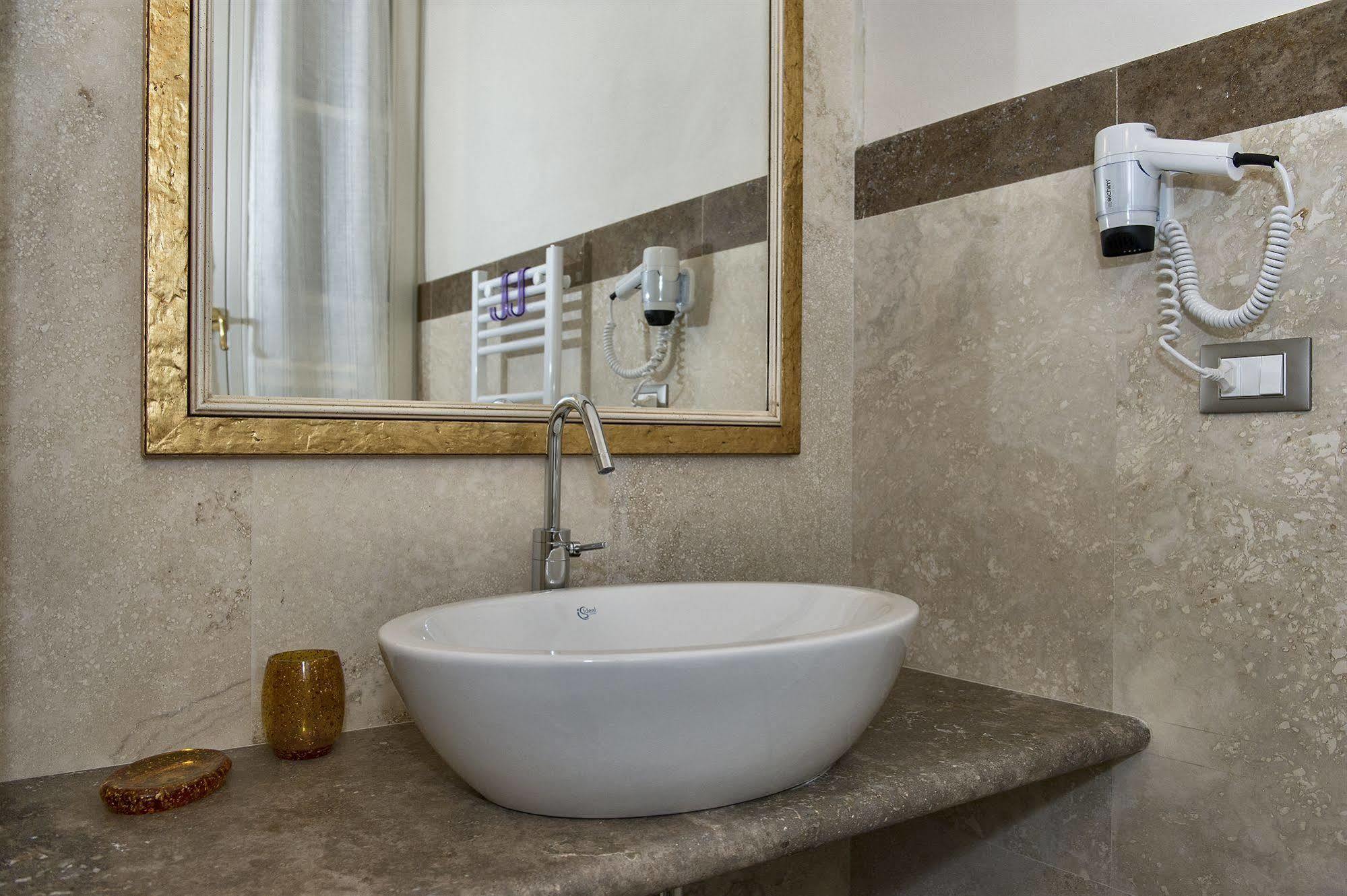 Relais Dei Mercanti B&B And Suites 피사 외부 사진