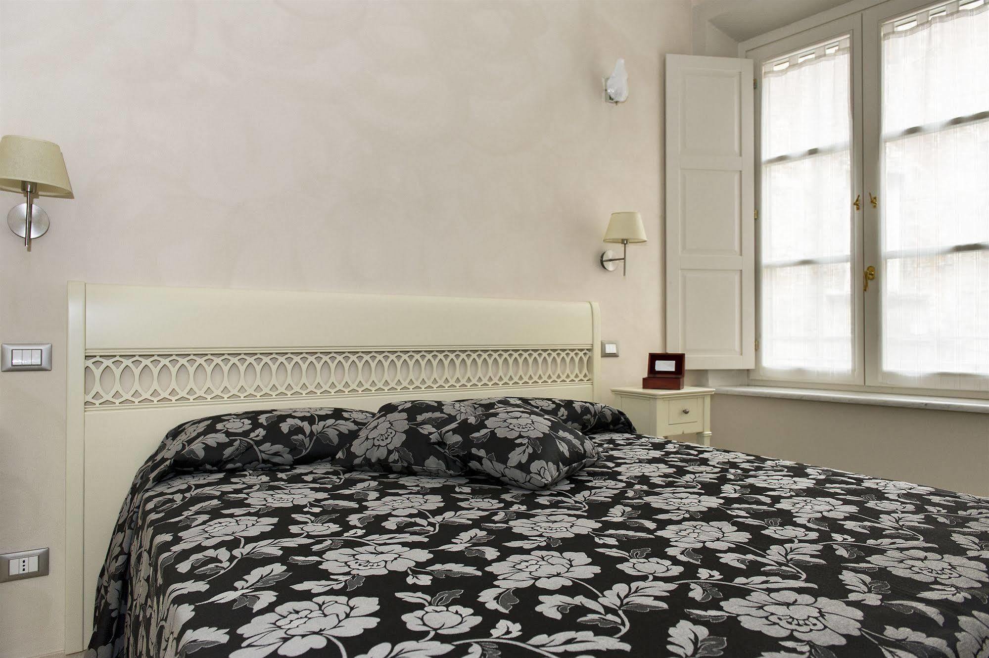 Relais Dei Mercanti B&B And Suites 피사 외부 사진